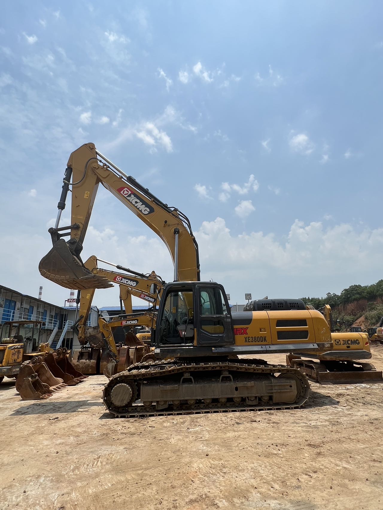 XCMG XE380DK crawler excavator