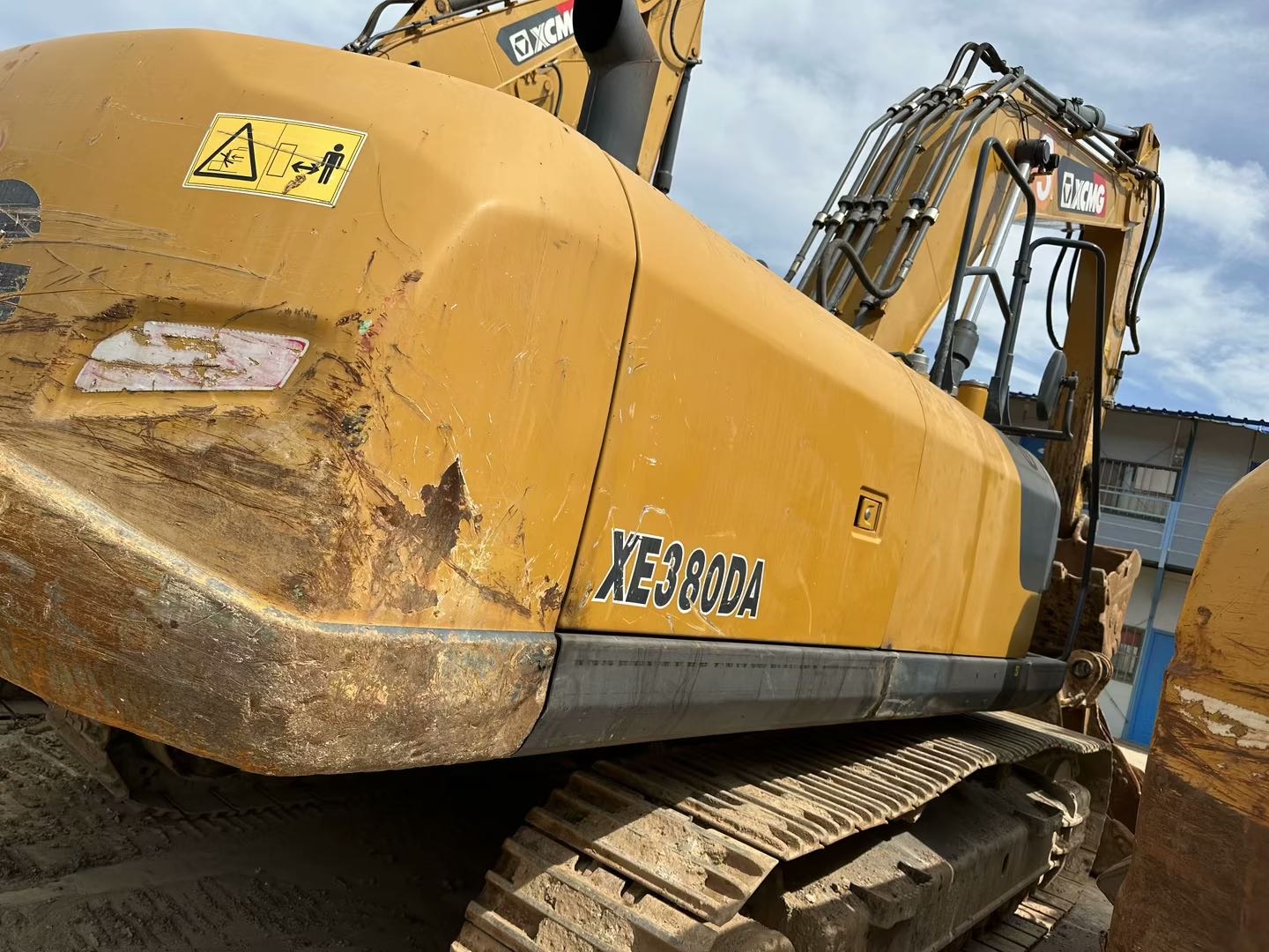 XCMG XE370D crawler excavator