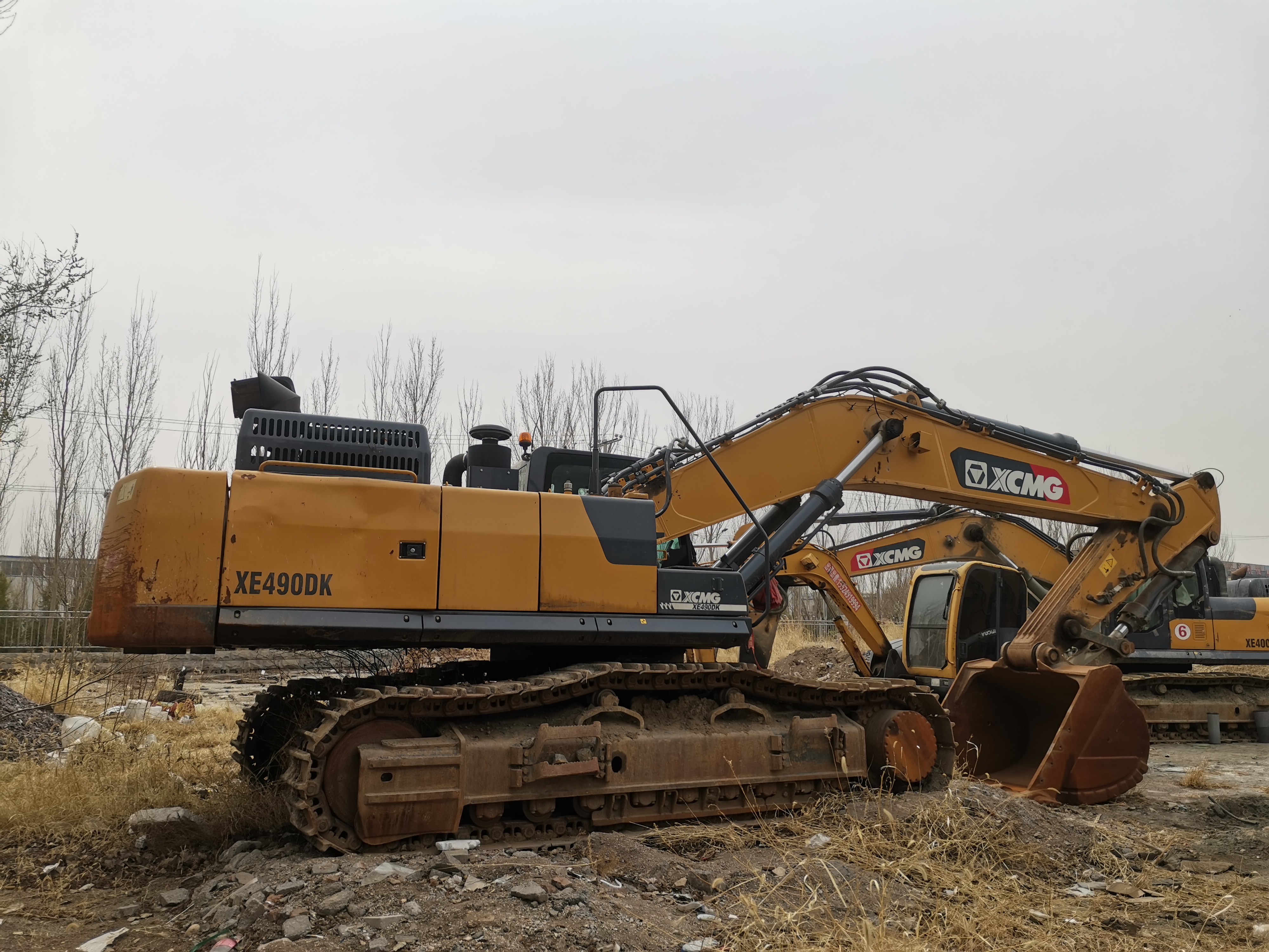 XCMG XE490DK crawler excavator