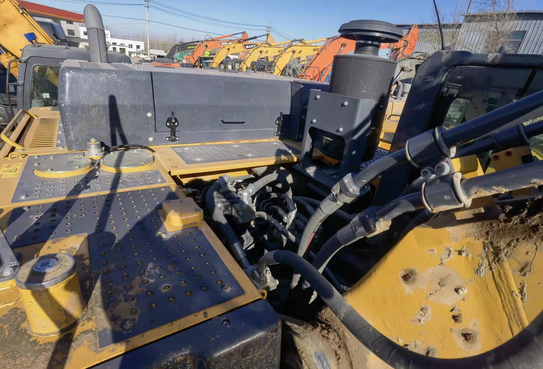 XCMG XE490DK crawler excavator