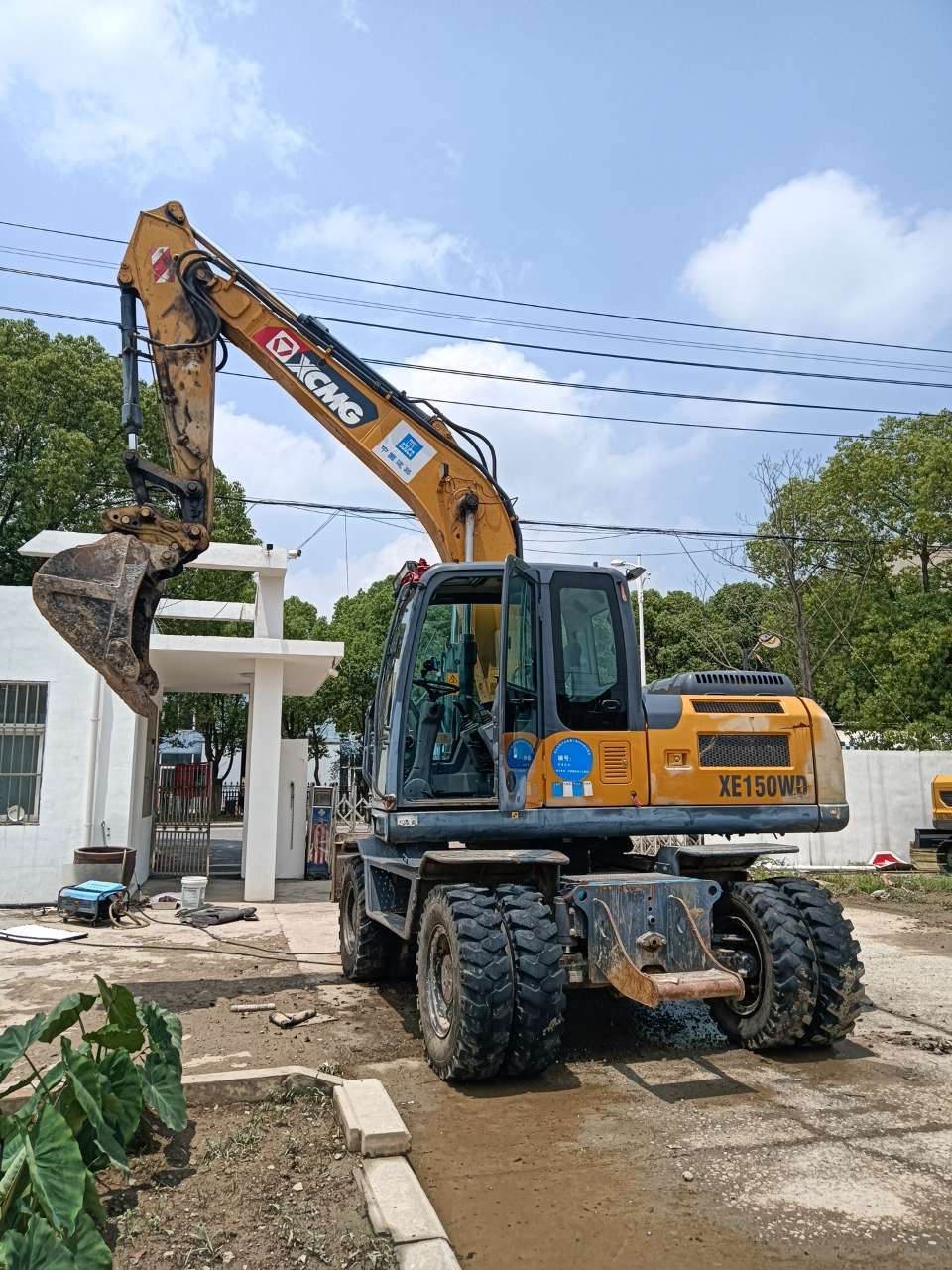 XCMG XE150WD wheel excavator