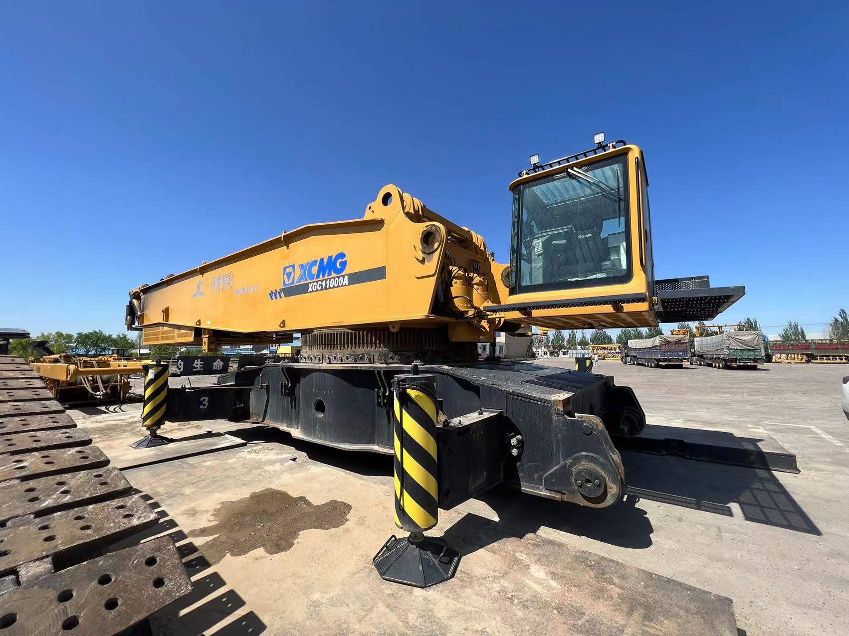 XCMG XGC11000A crawler crane