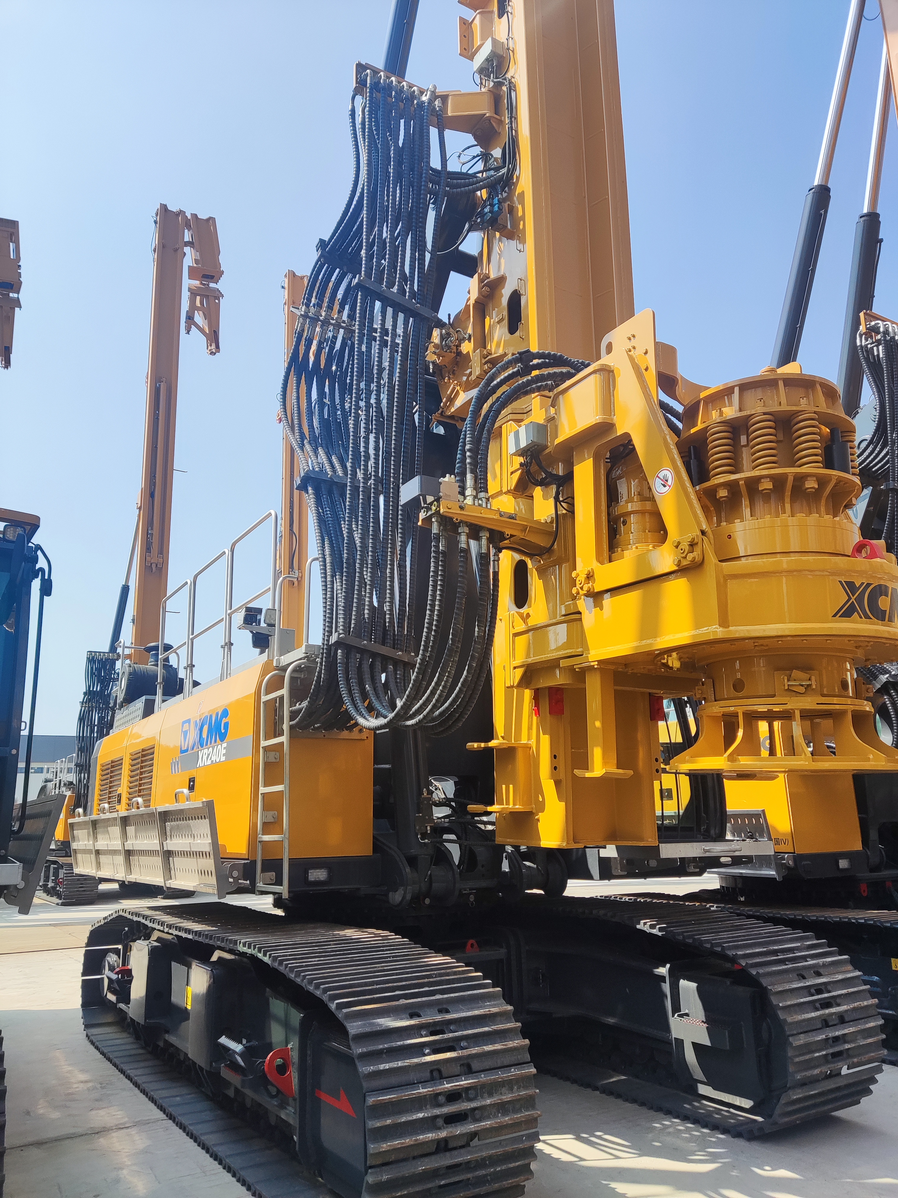 XCMG XR240E rotary drilling rig
