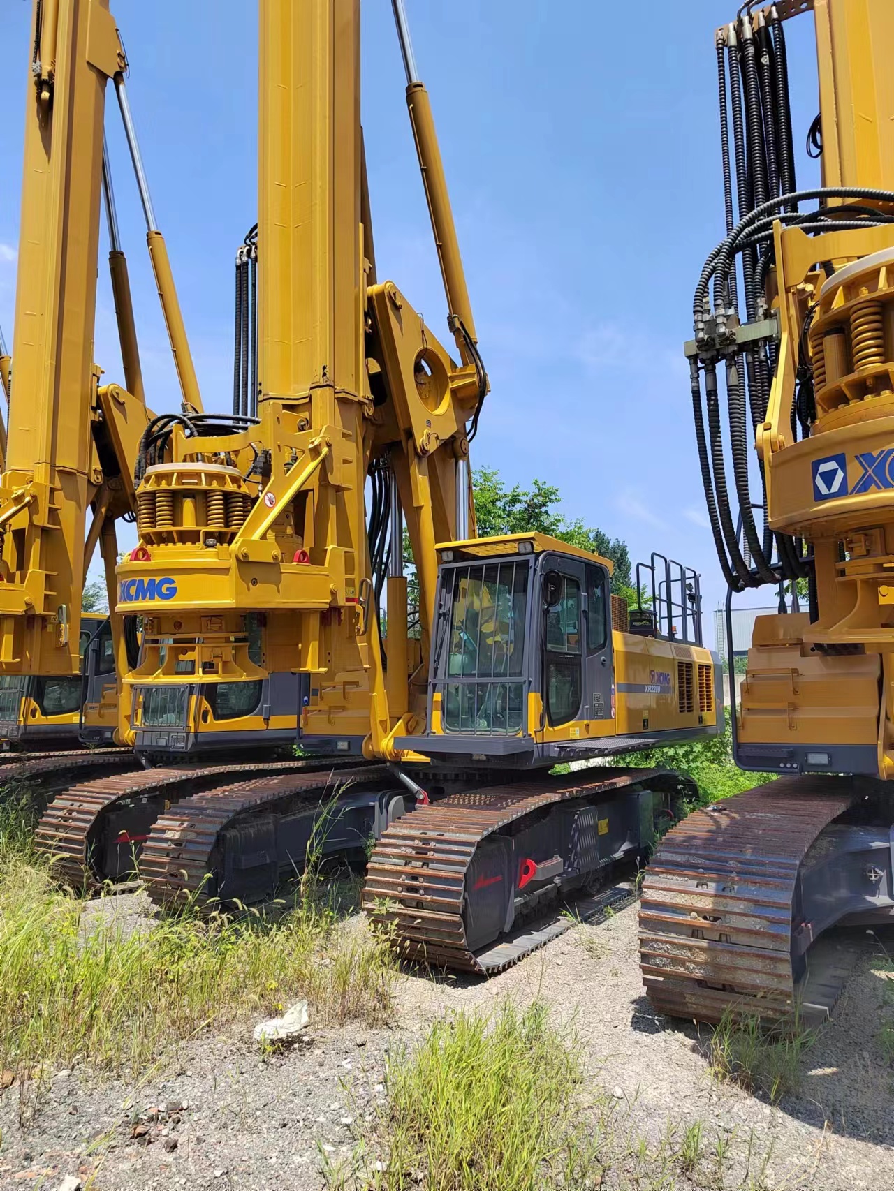 XCMG XR220D rotary drilling rig