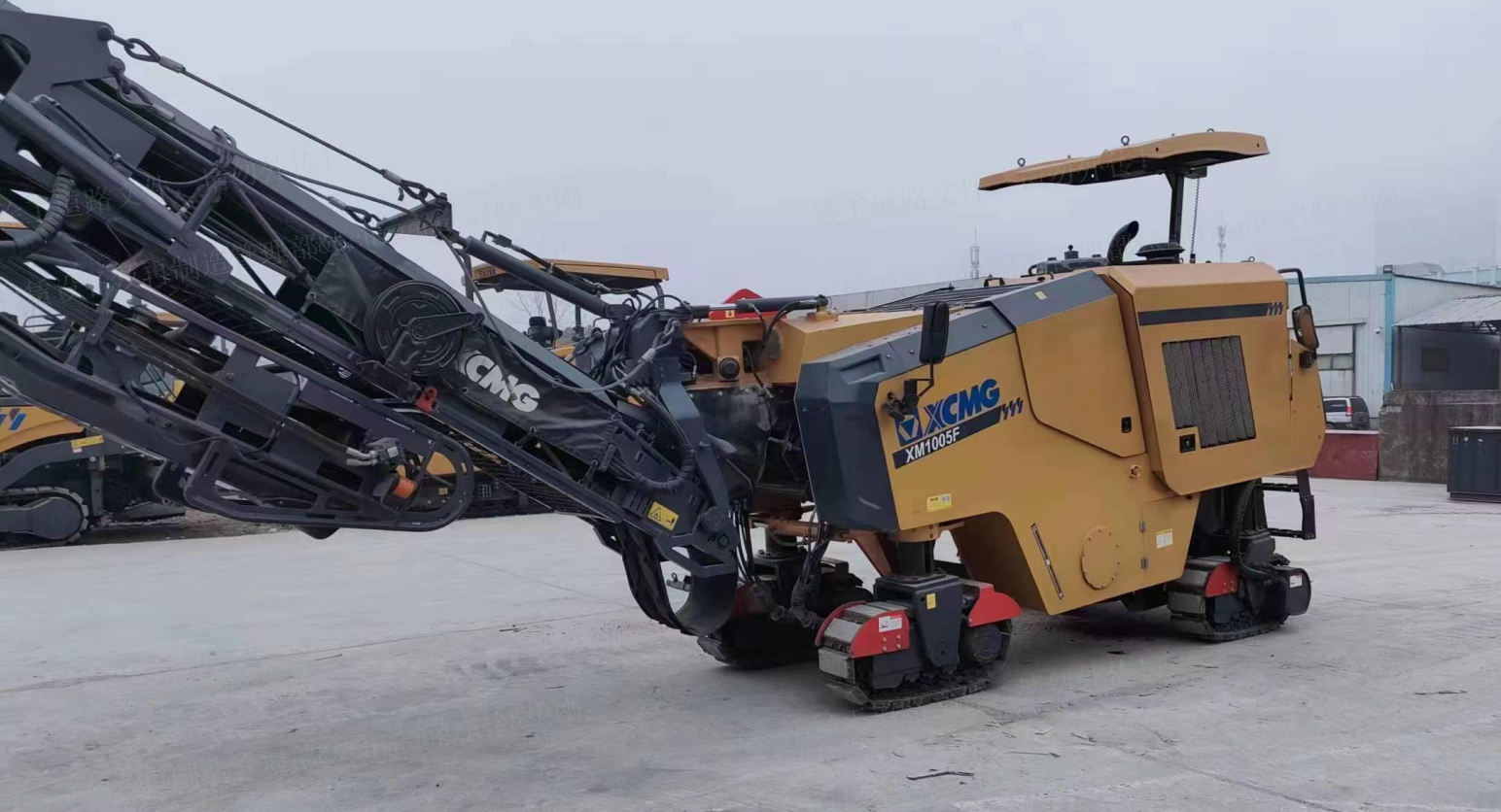 XCMG XM1005F milling machine