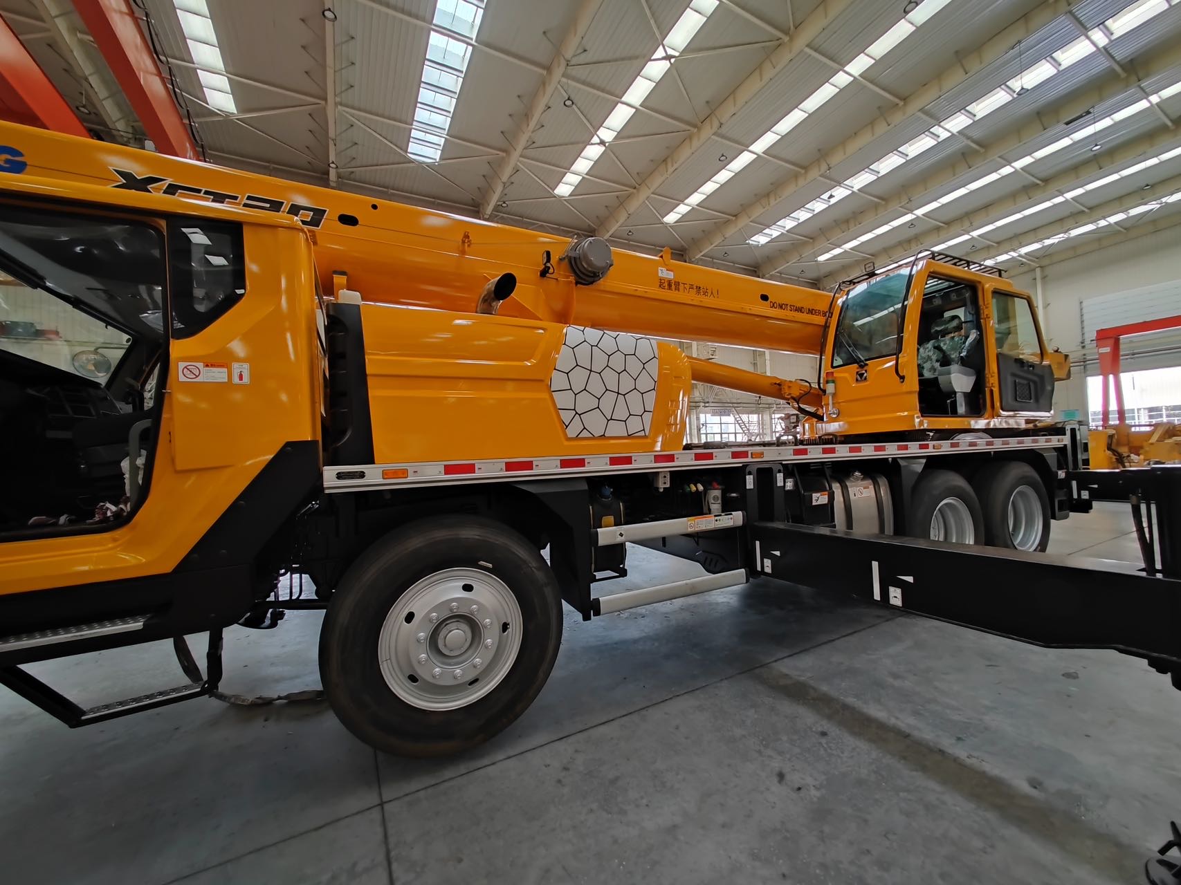 XCMG XCT20L4 truck crane