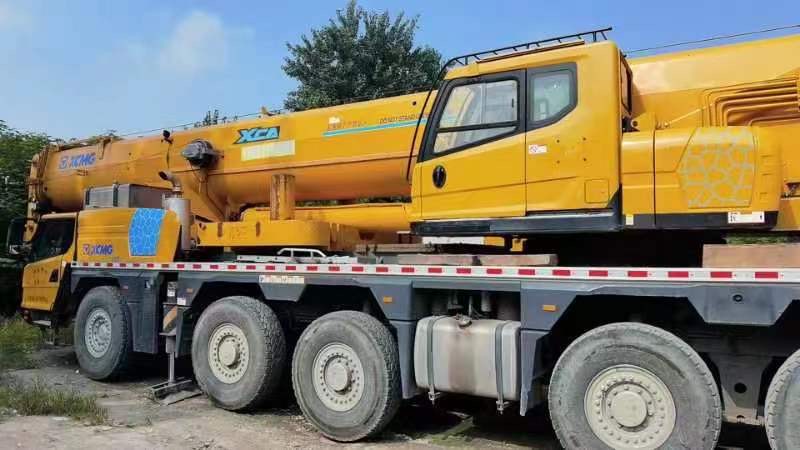XCMG XCA130L7 All terrain crane