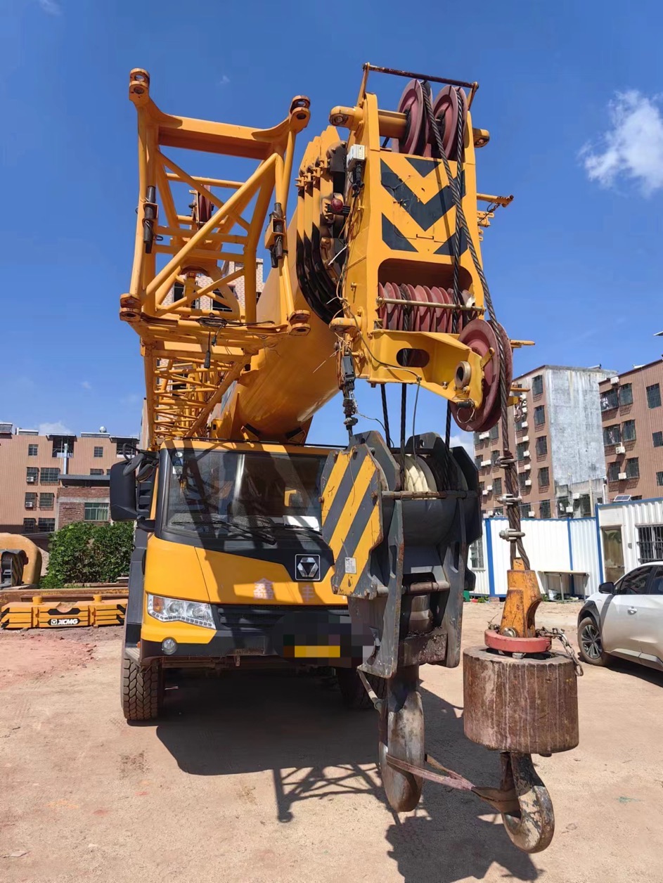 XCMG XCT80L6_1 truck crane